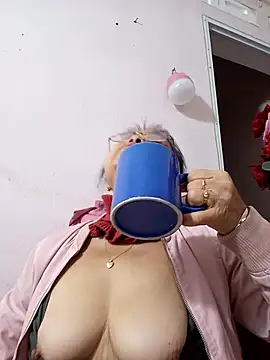 Hotestlove's cam snapshot