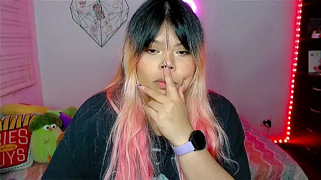 EllieMoonX's cam snapshot