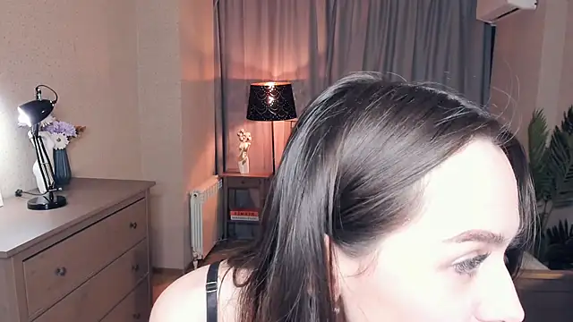 YvonneRobes's cam snapshot