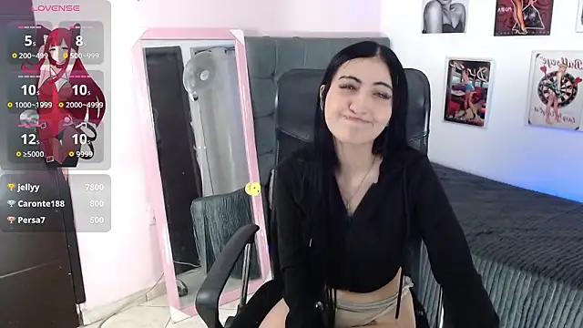 britany_teen18's cam snapshot