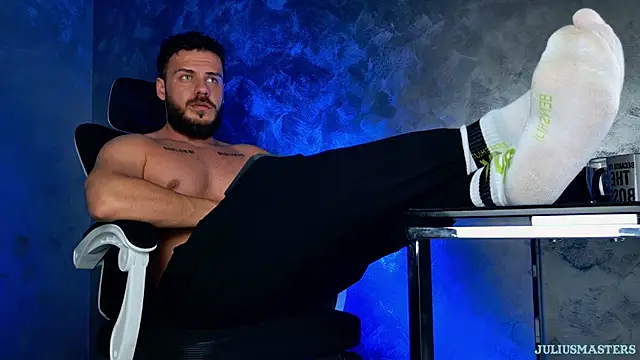 juliusmasters live sex cam
