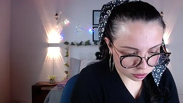 Megan_05_'s cam snapshot