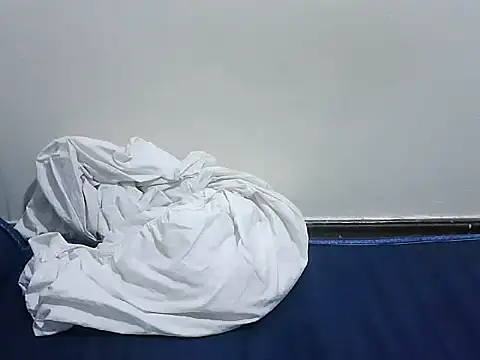 prettybeee's cam snapshot