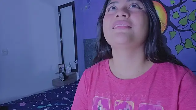 BadKittyy live sex cam