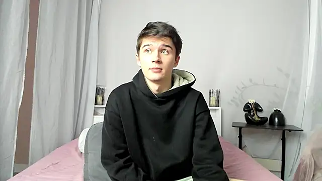 SherlockMax live sex cam