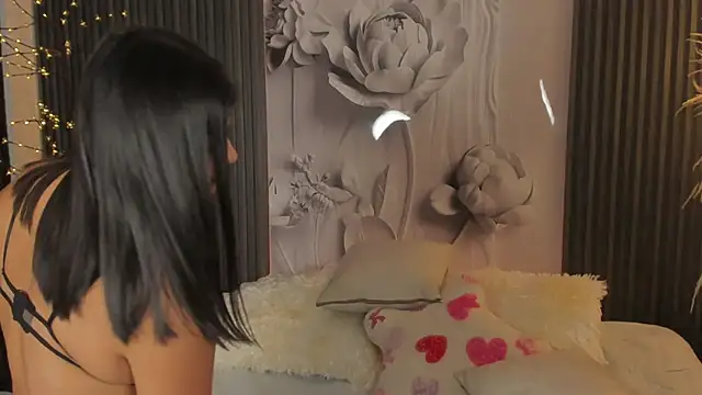 ShaniaDaniels's cam snapshot