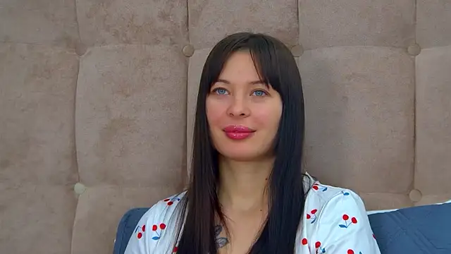 AlexandraBloom's cam snapshot