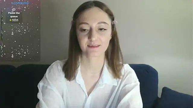 white_liillyy's cam snapshot