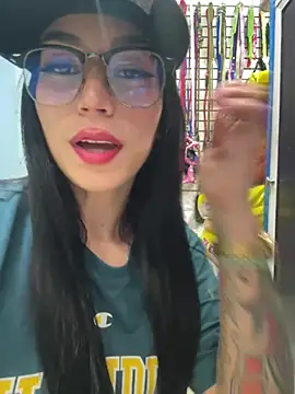 sophie_cute66 live sex cam