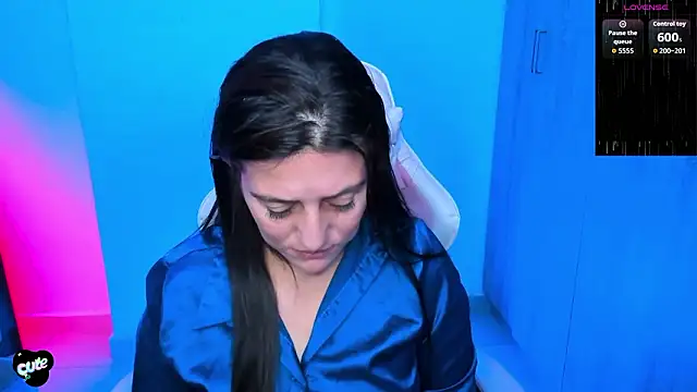 Saskyaa's cam snapshot