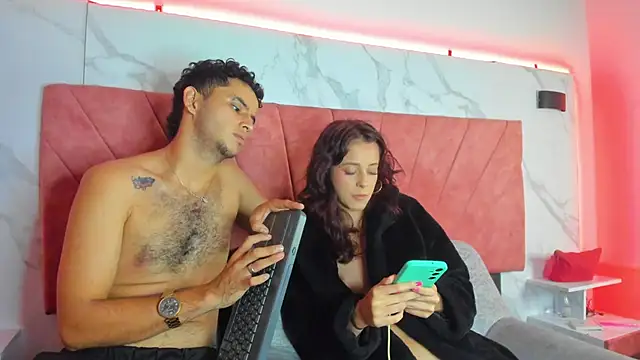 HellAndDante_'s cam snapshot