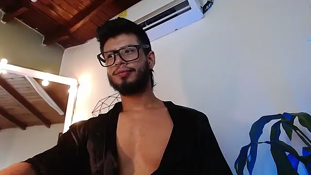 Colby_brown03's cam snapshot