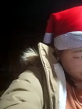 MinaYangon502's cam snapshot