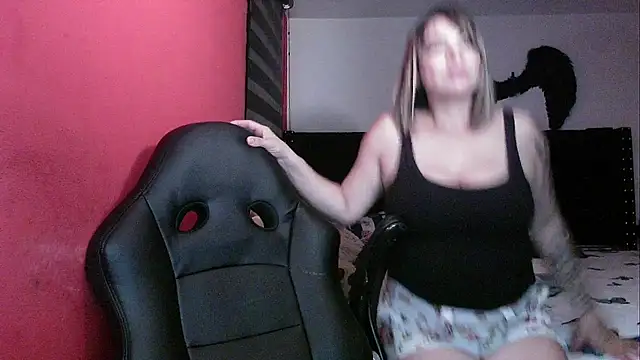 charlotedoll's cam snapshot