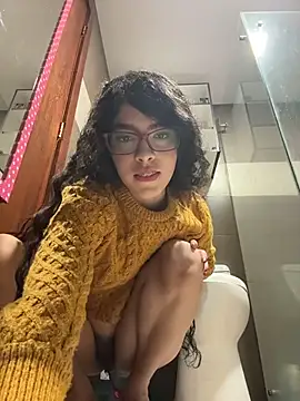 dani_bela's cam snapshot