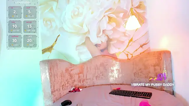 nylaroyale_cr's cam snapshot