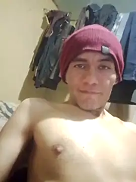 Cloud0nMycock live sex cam