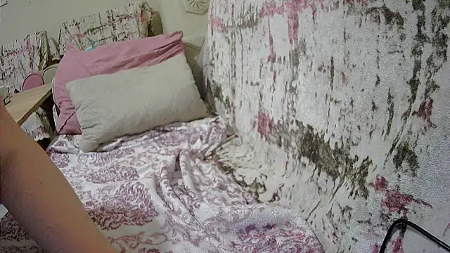 KISSME2026's cam snapshot