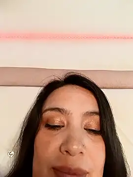 Anahibella's cam snapshot