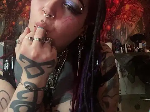 nyxvelon's cam snapshot