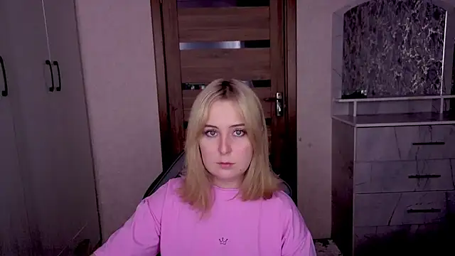 Kristy-Max's cam snapshot