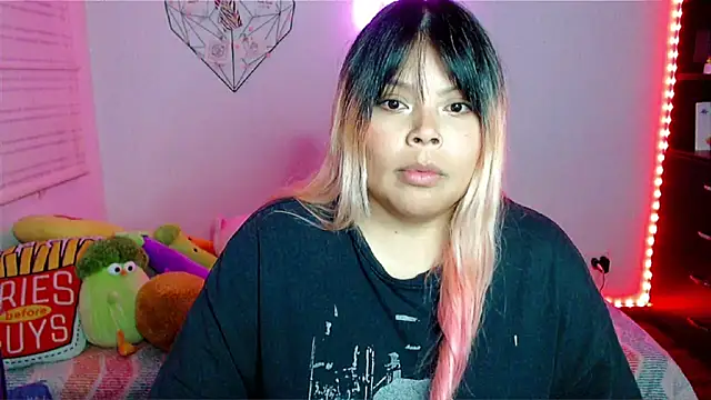 EllieMoonX's cam snapshot