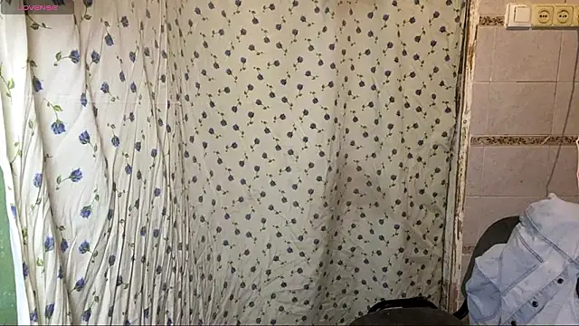 EstherKiester's cam snapshot