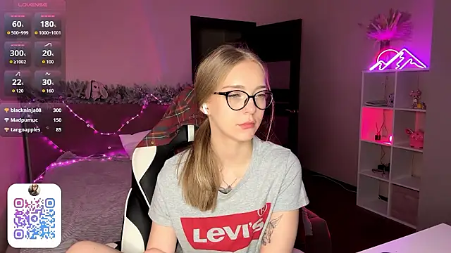 EvaPeace's cam snapshot