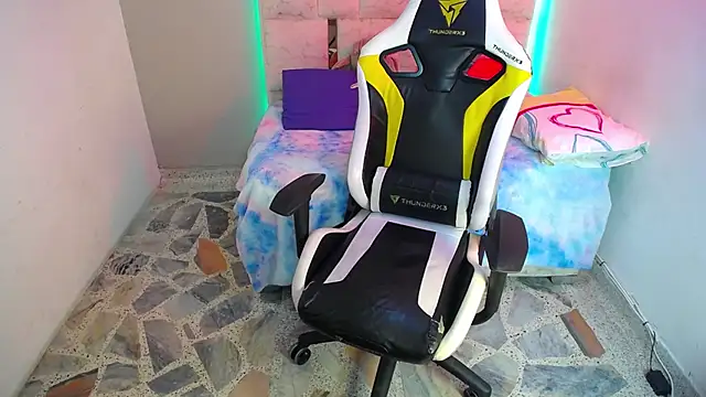 Little_bubu's cam snapshot