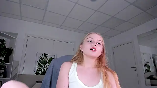 MiaMews's cam snapshot