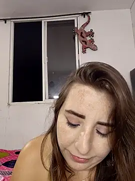 isabella_lovem's cam snapshot