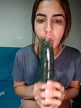 Latinarica_paisaarrecha's cam snapshot