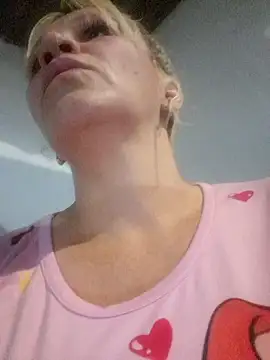 Nicolle_Milf's cam snapshot