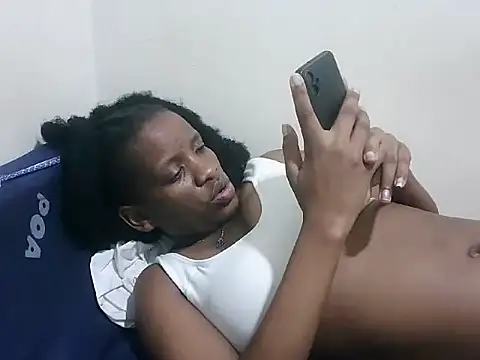 prettybeee's cam snapshot