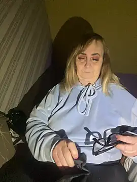 Irina2909@xh's cam snapshot