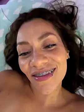 SamyJones9's cam snapshot