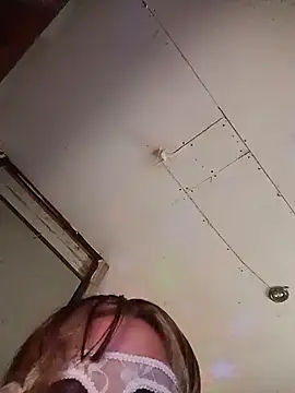 laricababymilf's cam snapshot