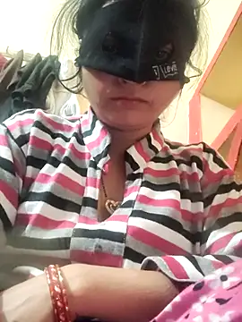 Pyaar_Ki_Pooja's cam snapshot