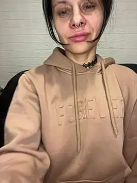 AlisRoxy's cam snapshot