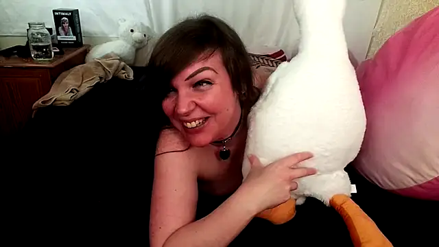 GamerGirlRoxyAndLee's cam snapshot