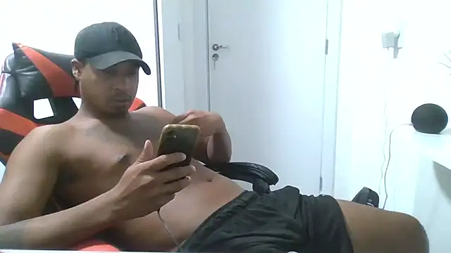 JUNINHOLEKEJR's cam snapshot