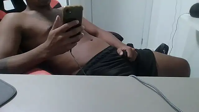 JUNINHOLEKEJR's cam snapshot