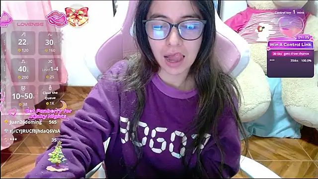 Maggie_Fox3's cam snapshot