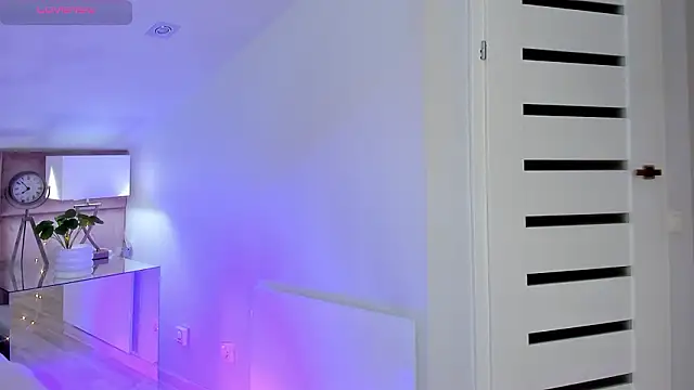 MiaMuse's cam snapshot