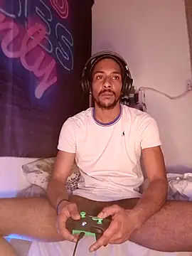 Mikaaa97 live sex cam