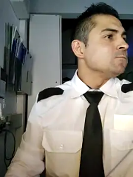 Bradd_32's cam snapshot