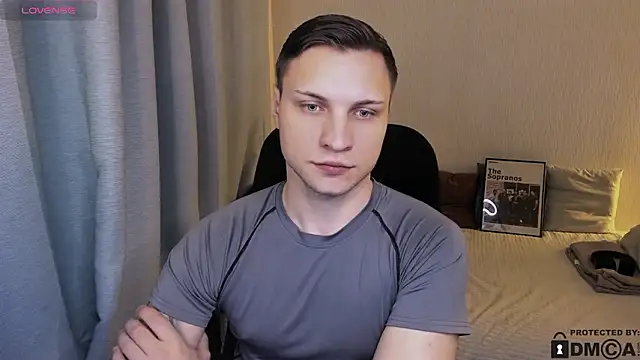 handsome_guy01's cam snapshot