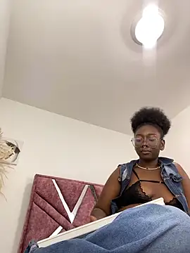 ZahhyFrequency live sex cam