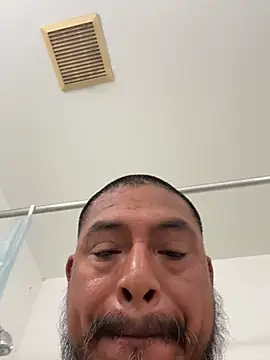 julio_p live sex cam