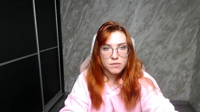 Reginasmilee's cam snapshot